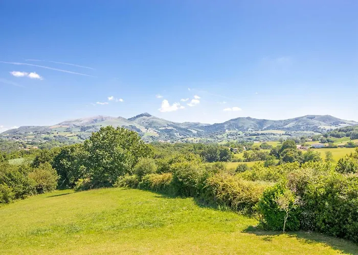 D'hotes Irazabala לינה וארוחת בוקר 3*