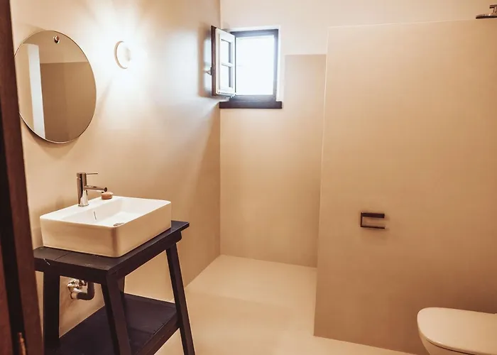 D'hotes Irazabala אספלט