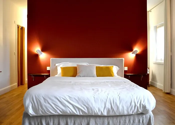 D'hotes Irazabala לינה וארוחת בוקר 3*