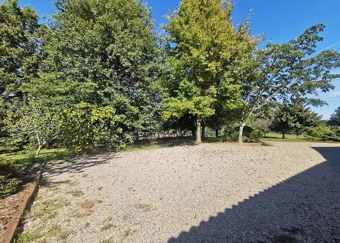 D'hotes Irazabala לינה וארוחת בוקר