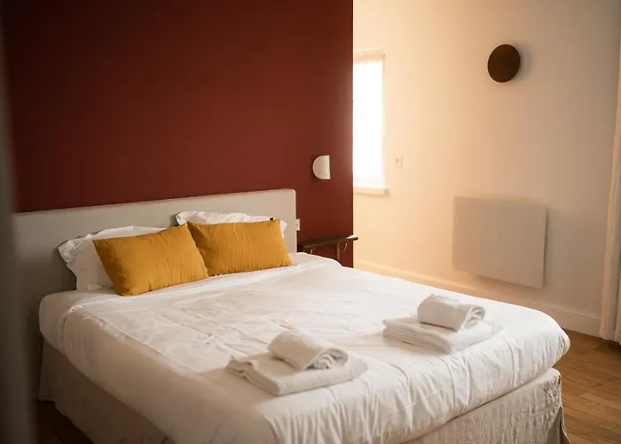 D'hotes Irazabala לינה וארוחת בוקר אספלט